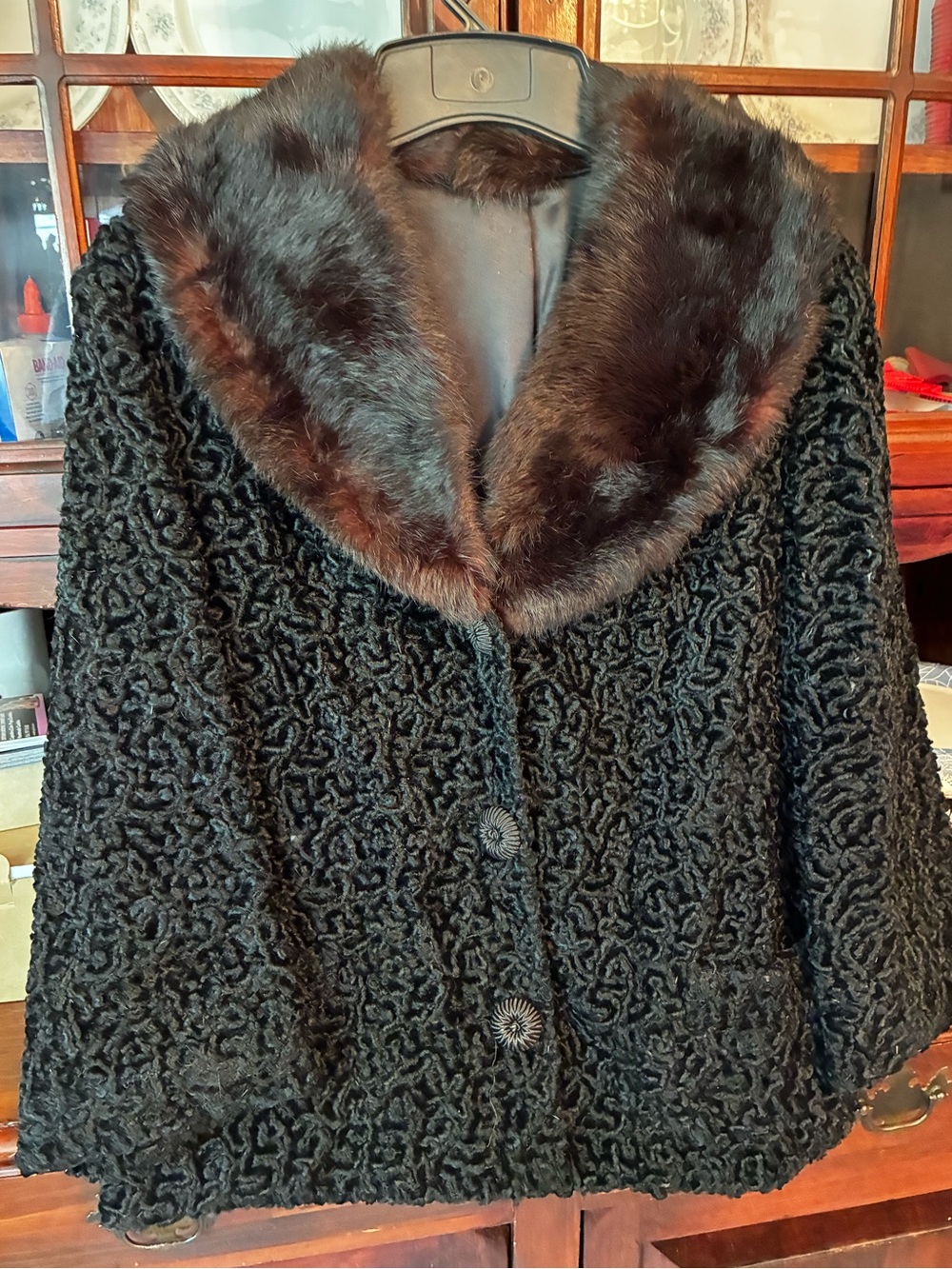 VINTAGE PERSIAN CURLY LAMBS WOOL FUR WITH MINK FUR COLLAR
